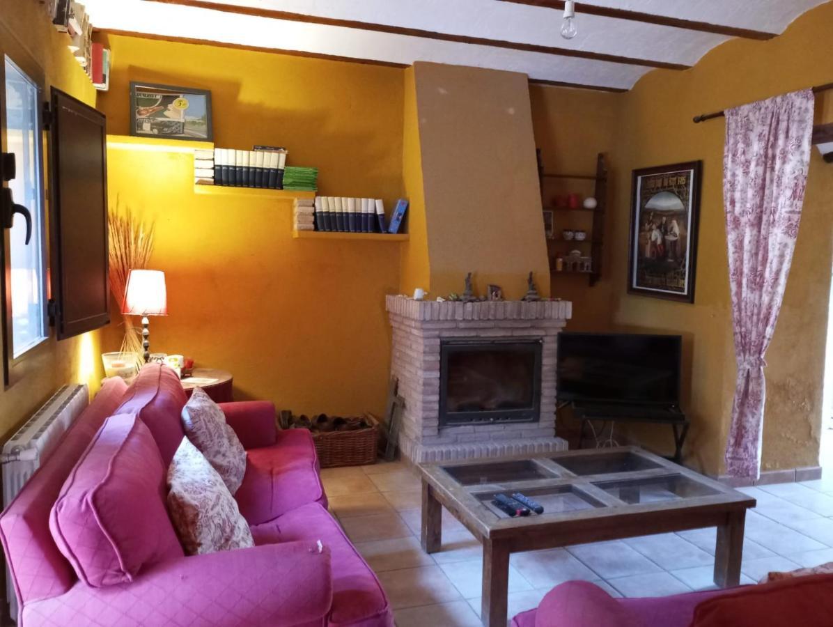 فيلا Casa Dehesa San Cristobal, خاين المظهر الخارجي الصورة